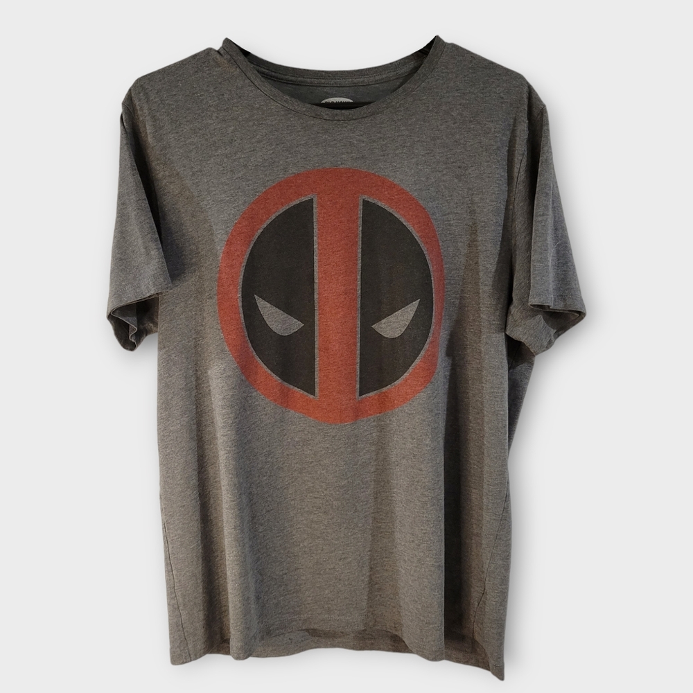 Old Navy Deadpool T-shirt, Large